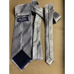 Sean John Silver/Gray Hand Made 100% Imported Silk Men’s Neck Tie Made In China